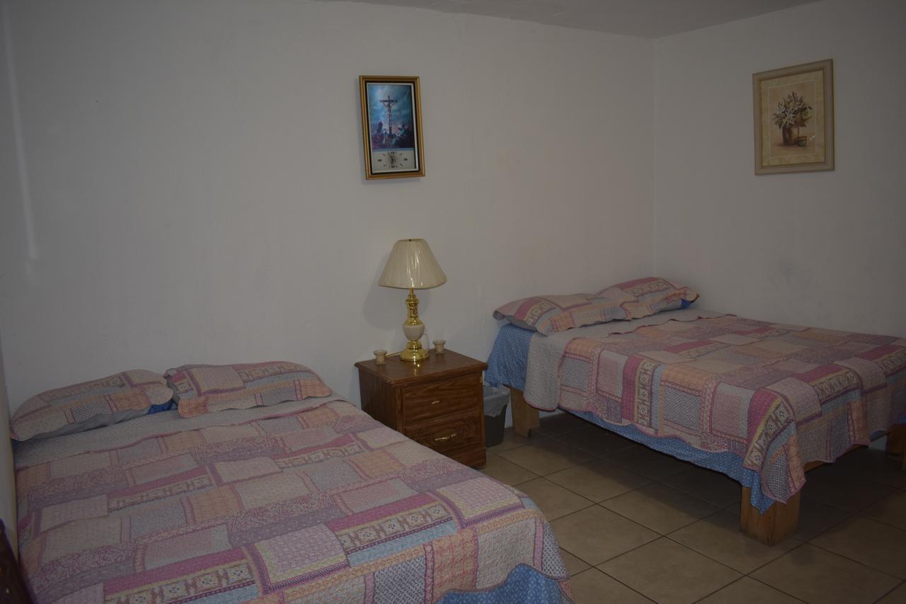 Blanquita guesthouse Manuel F. Martínez Eksteriør billede